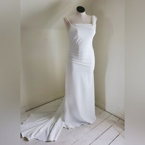 NWT Asymmetrical Spaghetti Strap Wedding Gown With Train